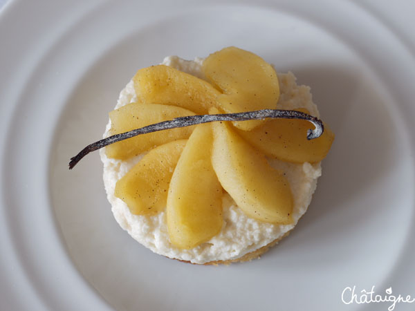 Sablé croustillant, blanc-manger aux pommes caramélisées