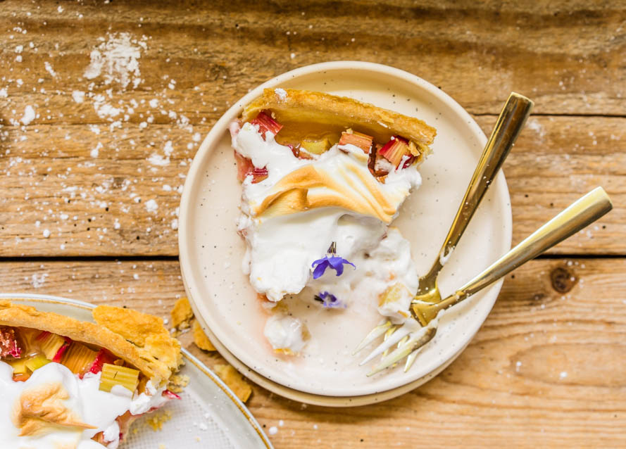 tarte à la rhubarbe meringuée