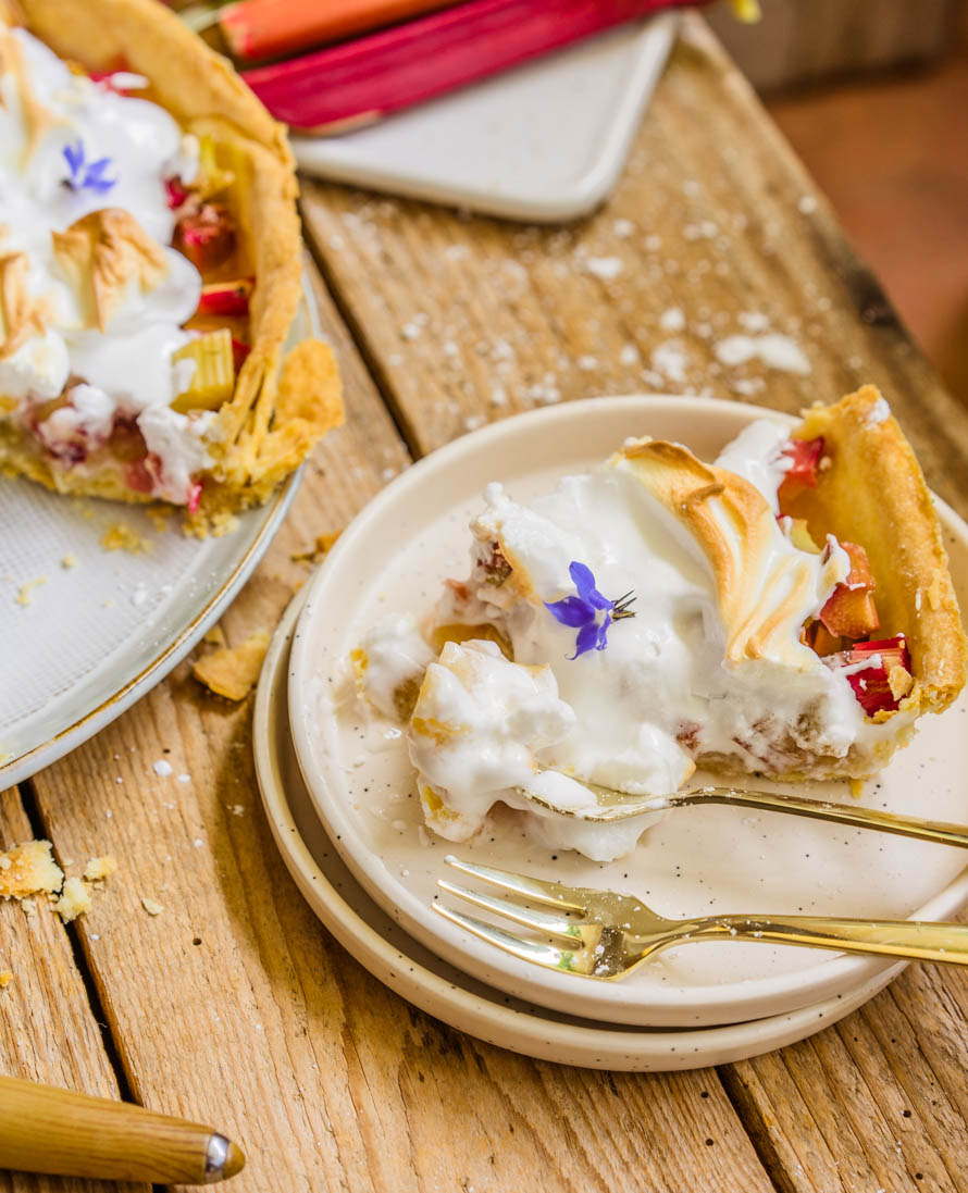 tarte à la rhubarbe meringuée