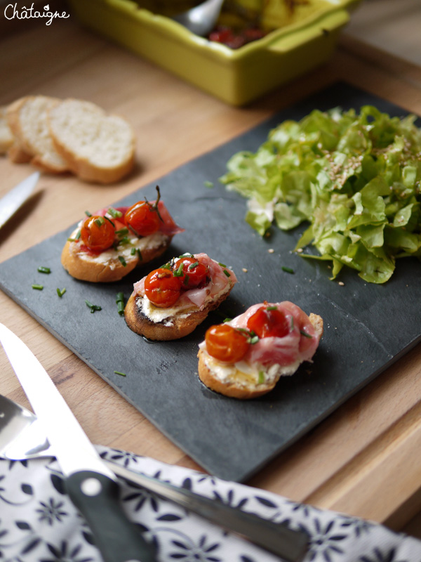 tartines aux tomates cerises et jambon cru