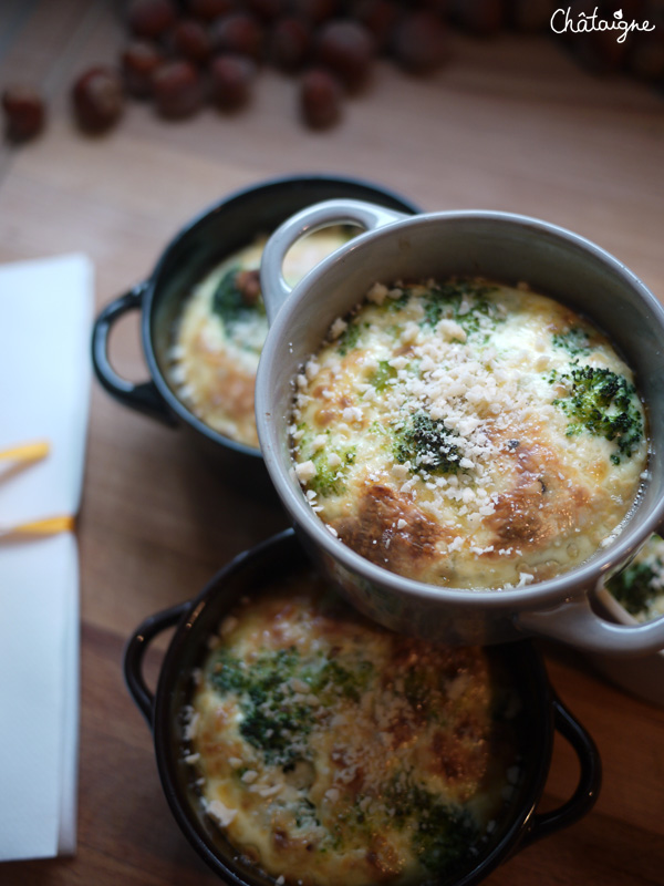 petits flans aux brocolis et noisettes