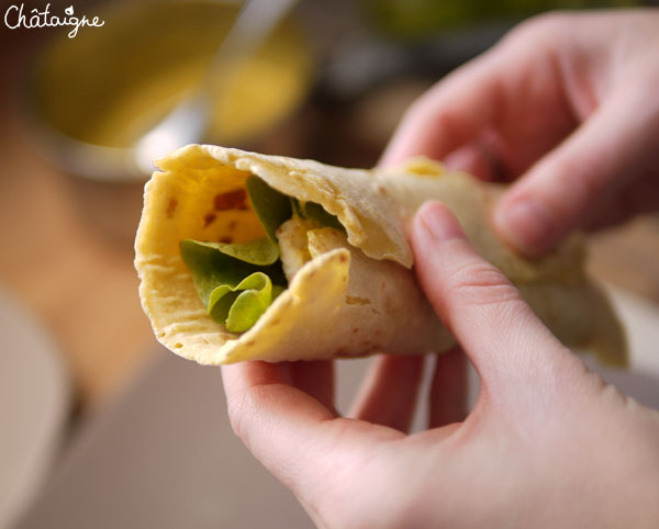 Wrap au poulet, sauce au curry