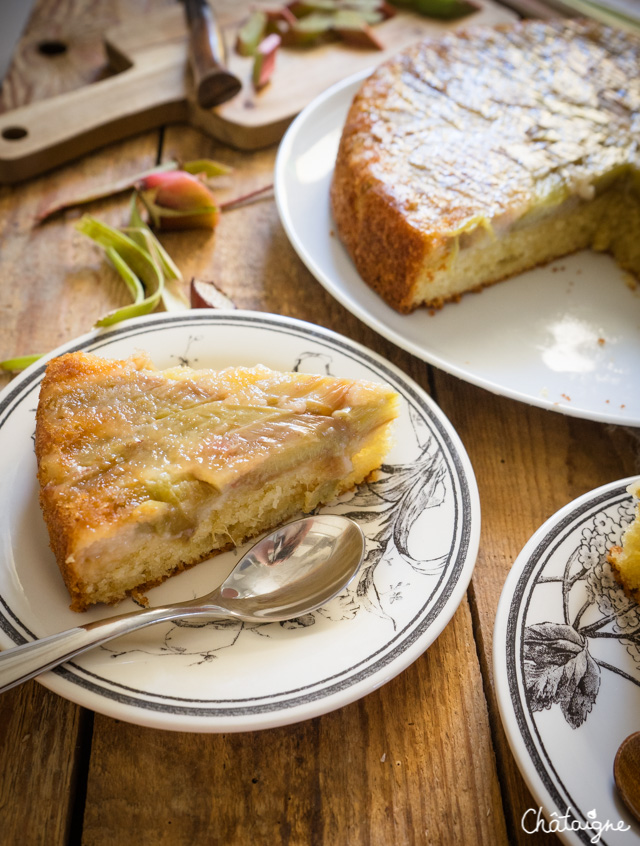 Gâteau tatin à la rhubarbe