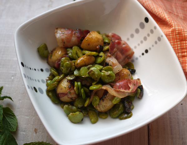 Fèves et pommes de terre nouvelles sautées à la pancetta