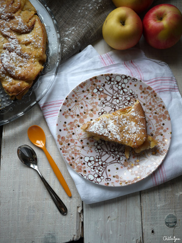 Sharlotka, le gâteau aux pommes russe