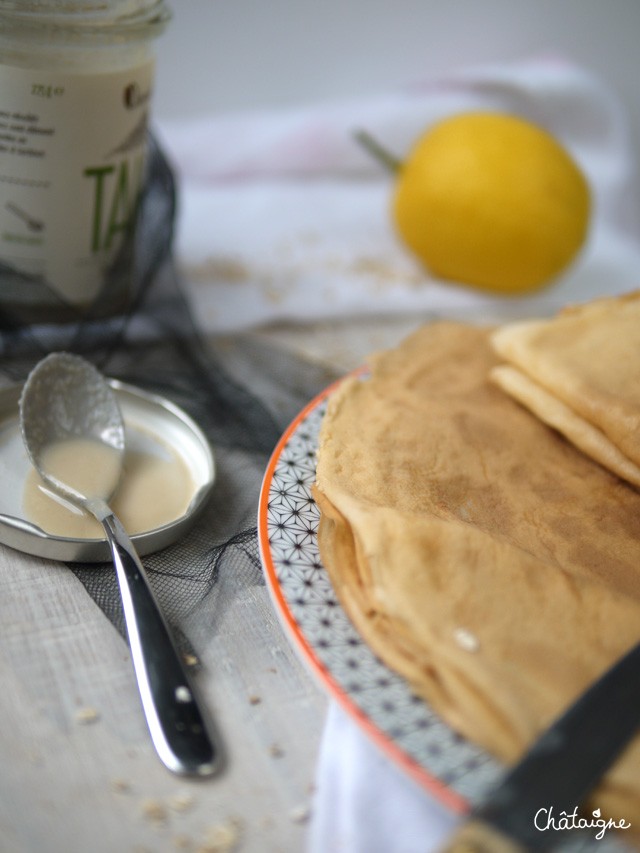 Crêpes au lait d'avoine et tahin