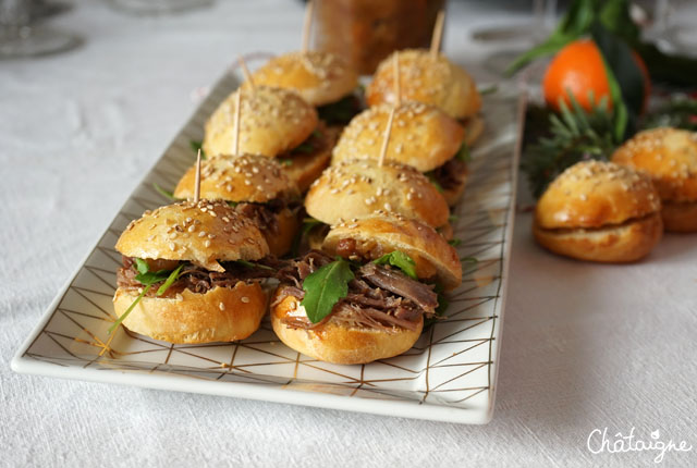 Mini burgers au canard confit et chutney de pommes