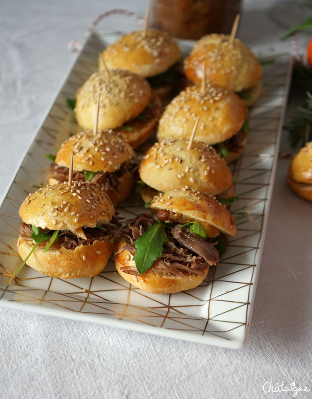 mini burgers au canard confit et chutney de pommes