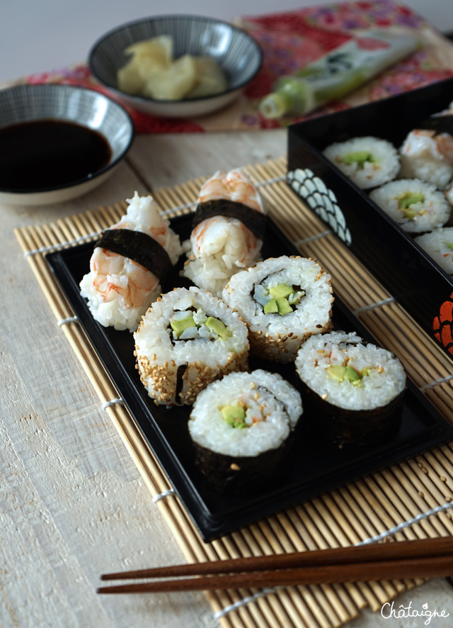 Makis et sushis avocat-crevettes