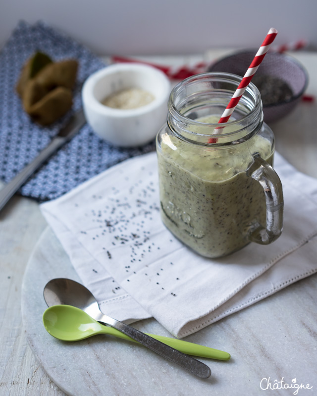 smoothie kiwis, coco et graines de chia