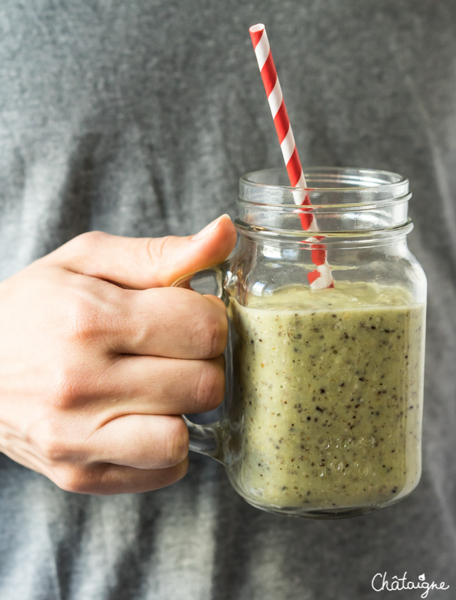 smoothie kiwis, coco et graines de chia