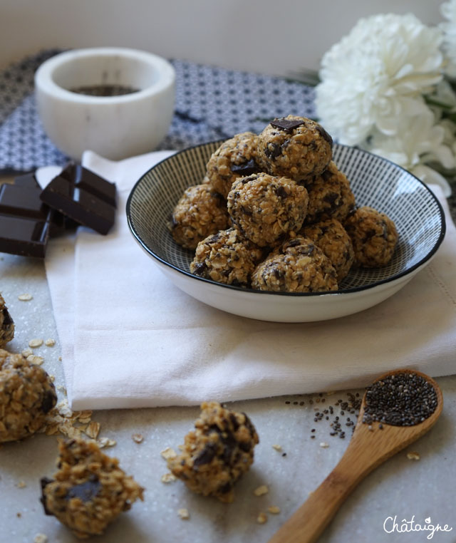 Boules d'énergie chocolat-cacahuètes