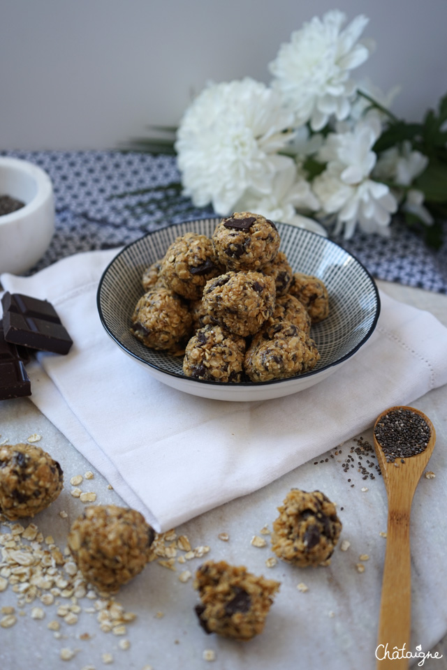 Boules d'énergie chocolat-cacahuètes