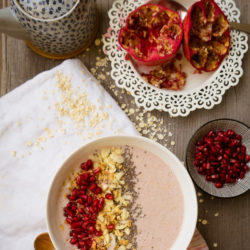 Smoothie bowl banane-grenade