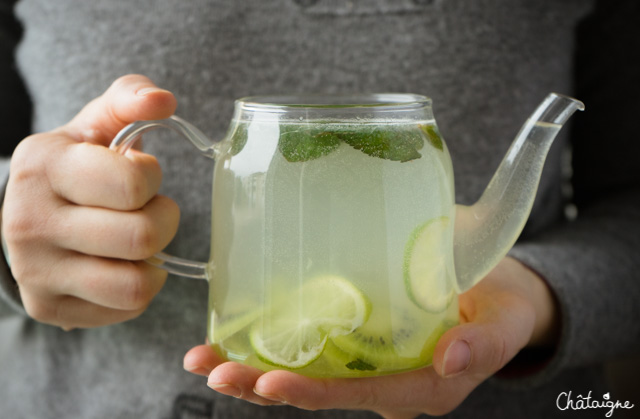 Eau detox citron vert-kiwi-menthe