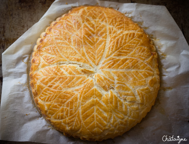 Galette des rois aux pralines roses