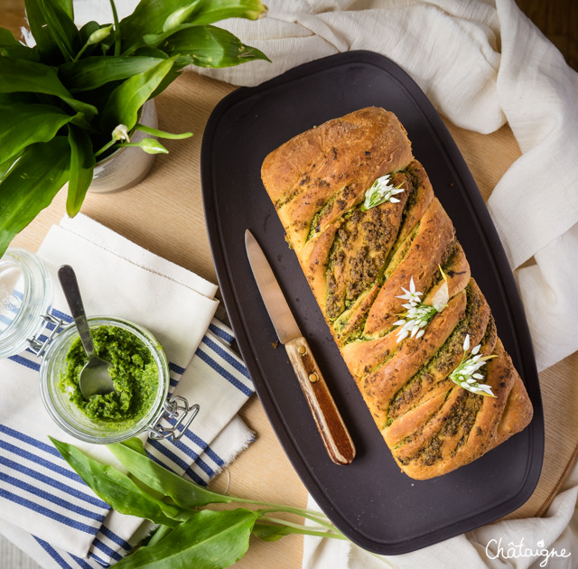 Brioche marbrée au pesto d'ail des ours