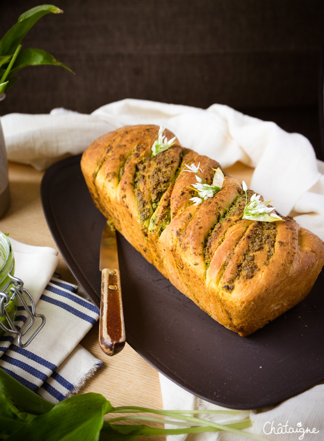 Brioche marbrée au pesto d'ail des ours