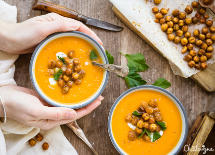 Soupe de butternut aux pois chiches rôtis