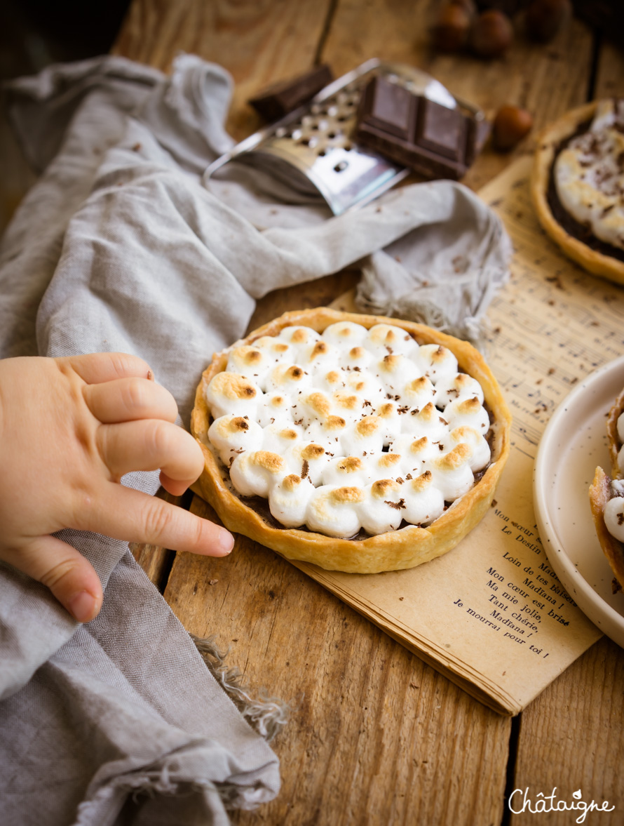 Tartelettes au chocolat meringuées