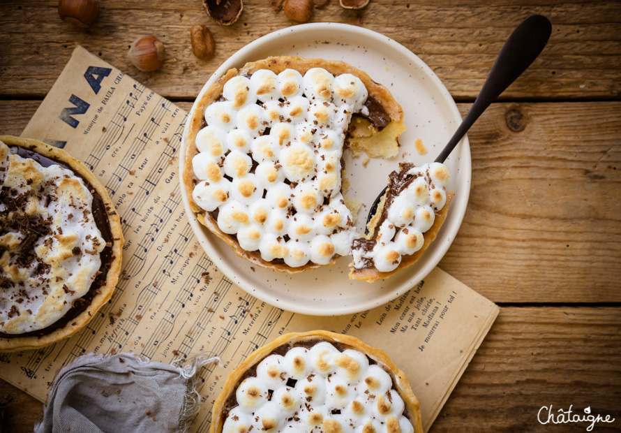 Tartelettes au chocolat meringuées