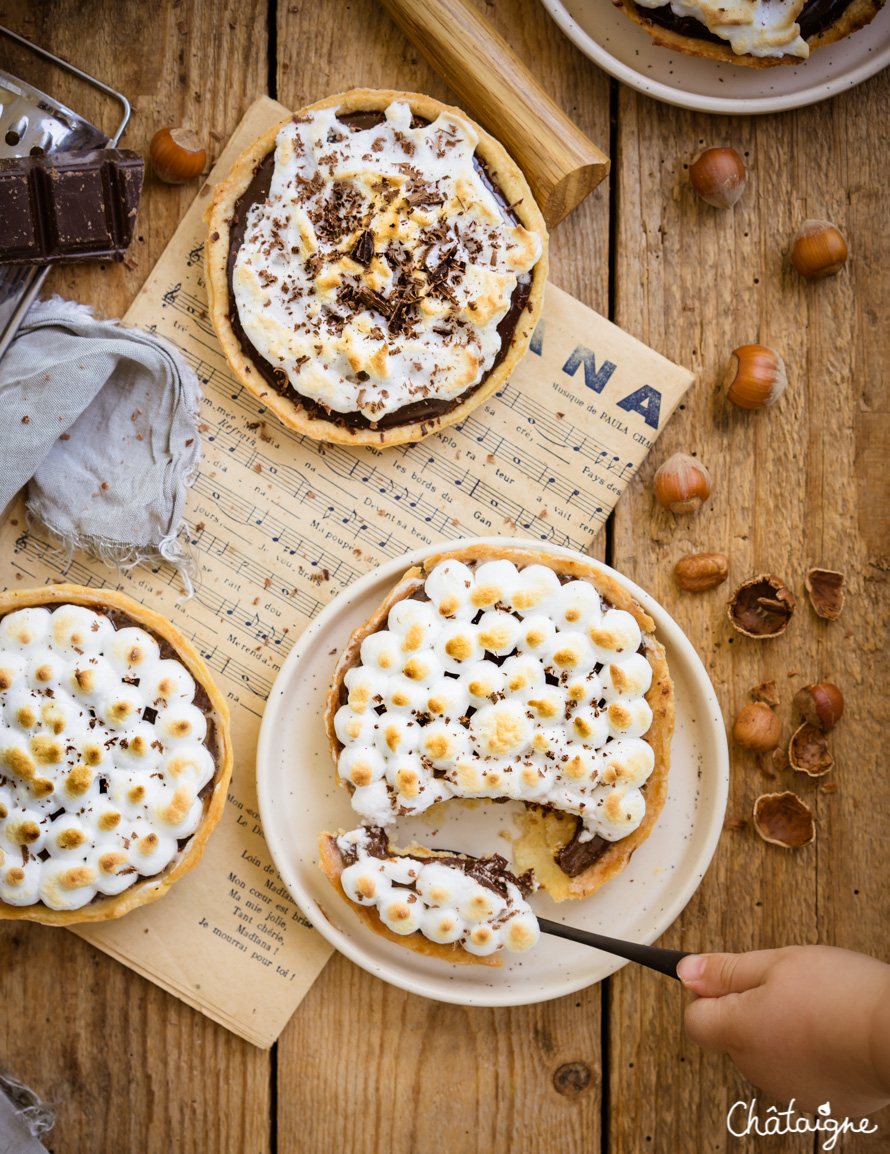 Tartelettes au chocolat meringuées