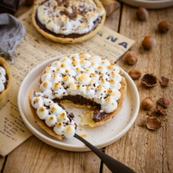 Tartelettes au chocolat meringuées