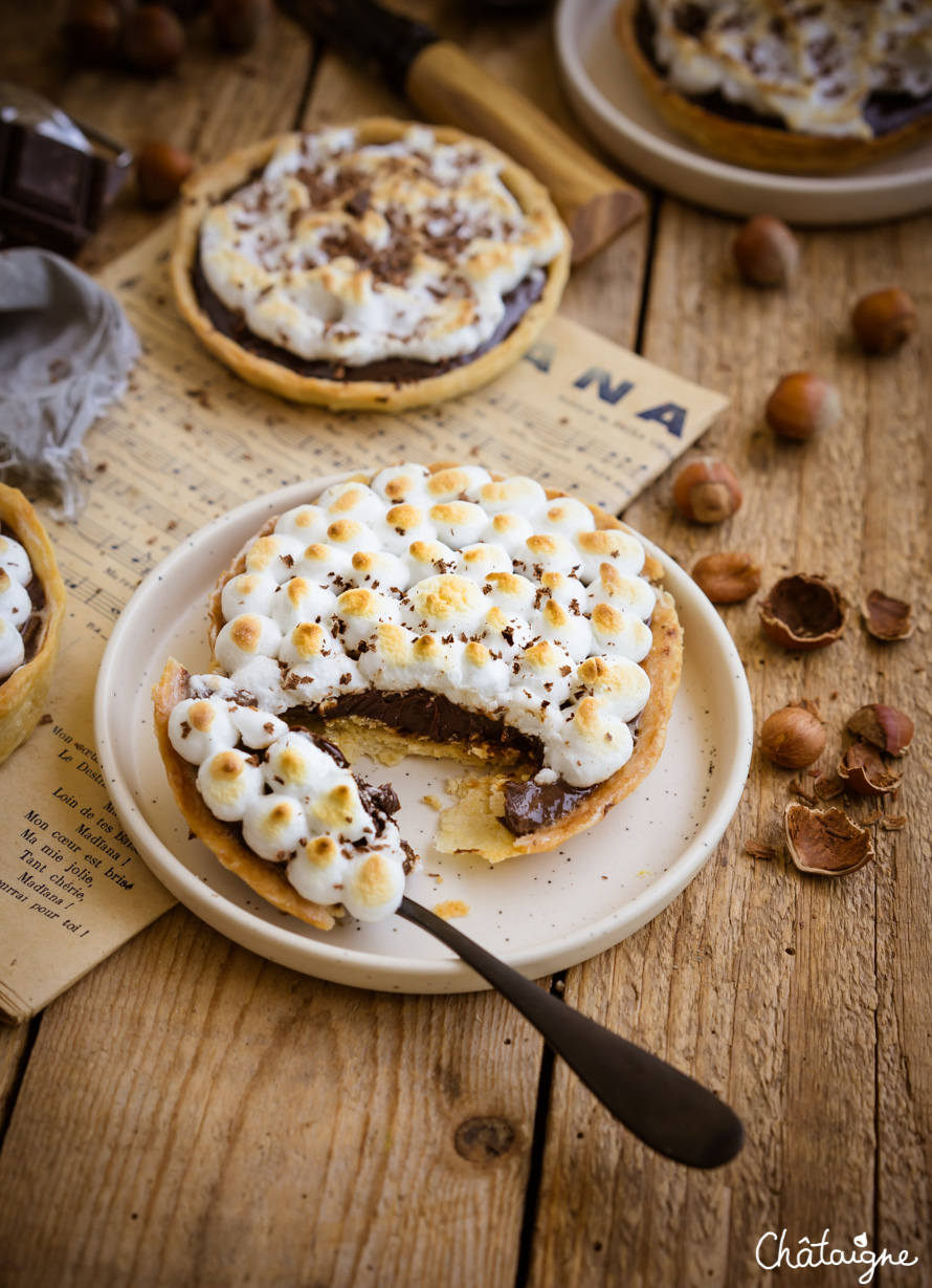 Tartelettes au chocolat meringuées