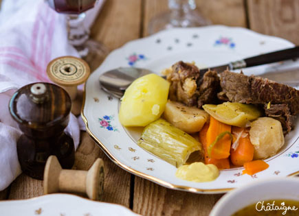 Le pot-au-feu [le grand classique des repas en famille]