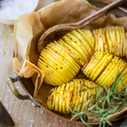 Pommes de terres Hasselback [pdt rôties à la suédoise]