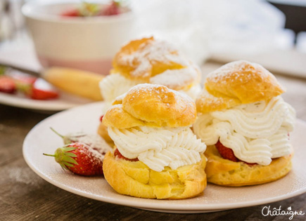 Choux à la crème [aux fraises]