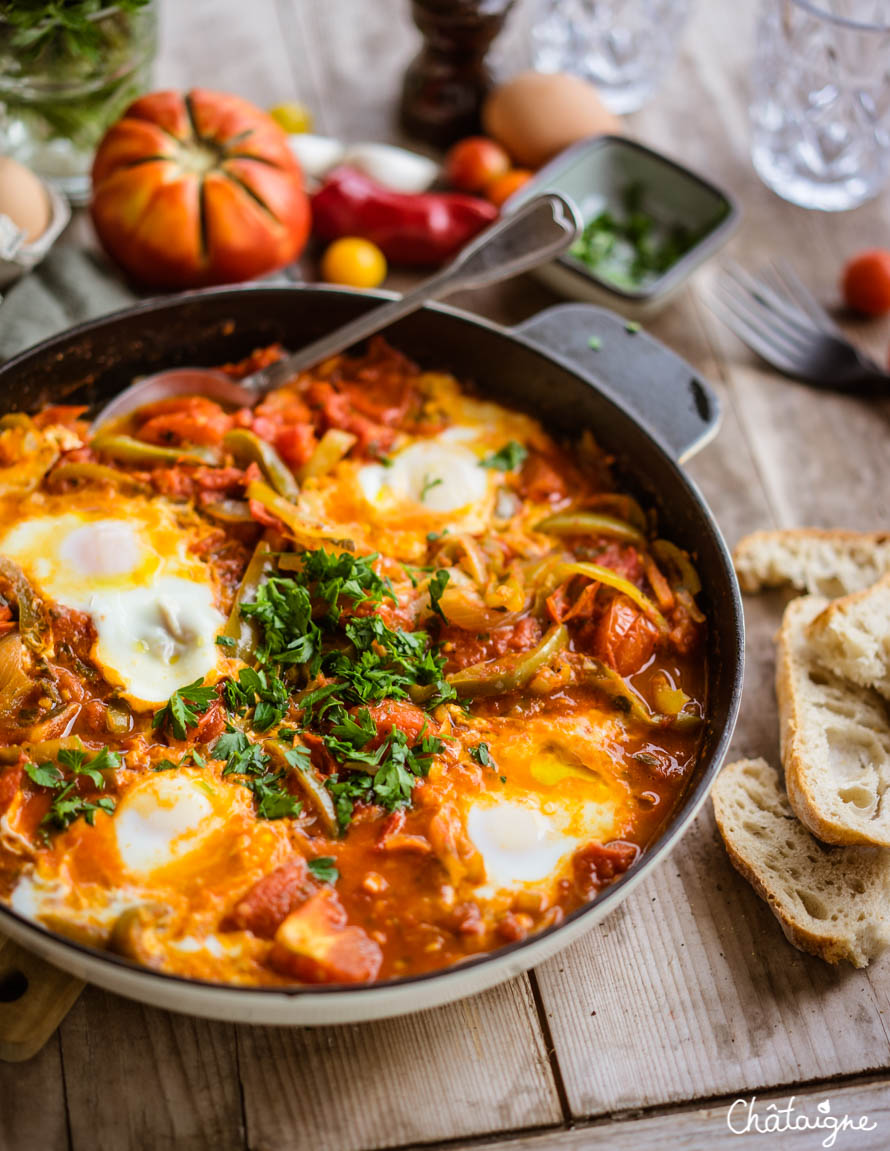 Chakchouka [ou Shakshouka] facile aux tomates, poivrons et œufs - Blog ...