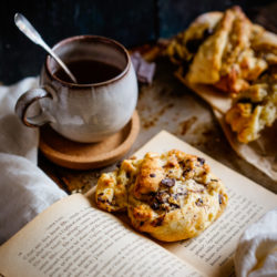 Brioches à la banane et pépites de chocolat [anti-gaspi]