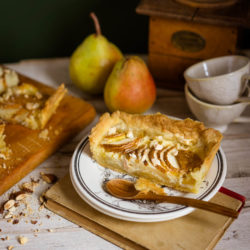 Tarte aux poires et crème d'amandes [façon Bourdaloue]