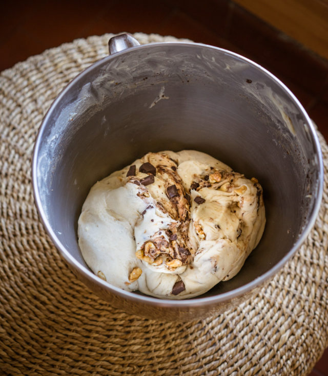 Petits pains au chocolat et aux noix