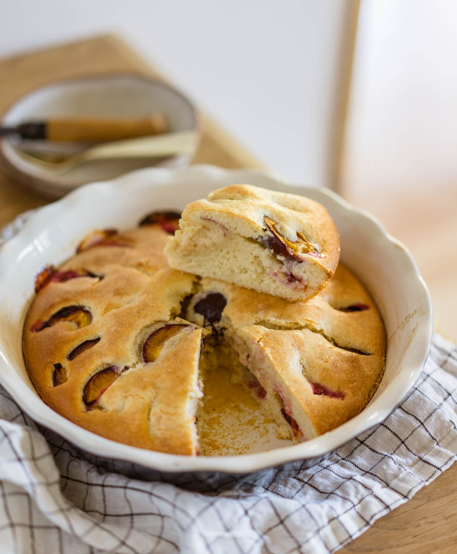 Gâteau moelleux aux prunes